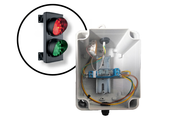 Giesse high speed door traffic light interface