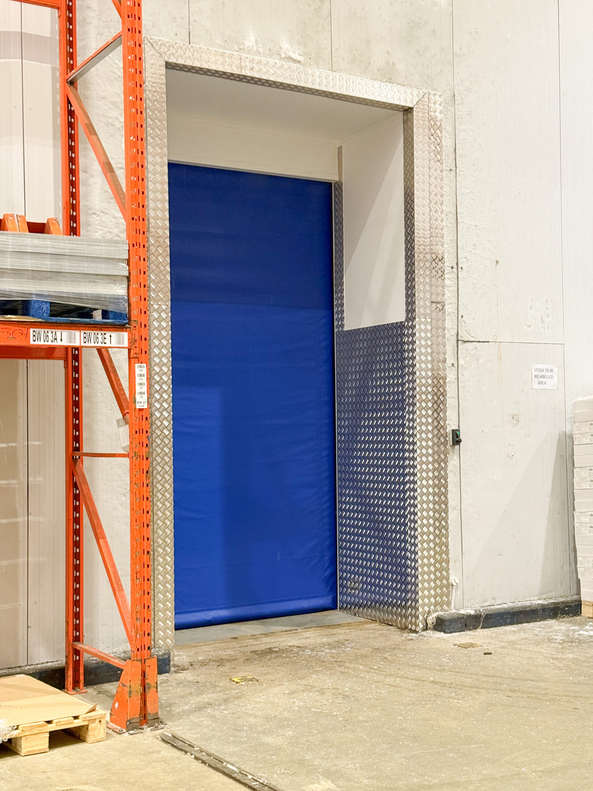 AUTO-FREEZER cold storage freezer door